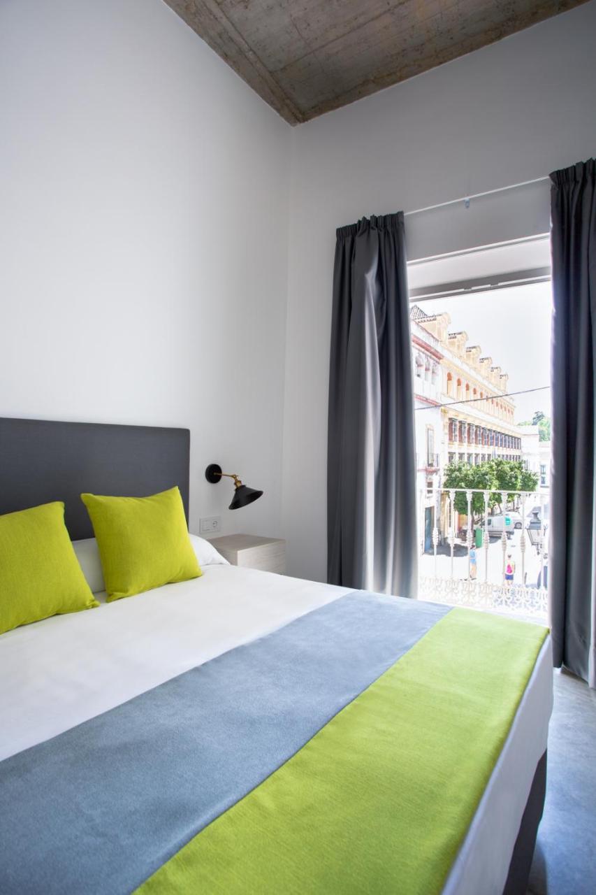 La Puerta De Palacio - Adults Only 세비야 외부 사진