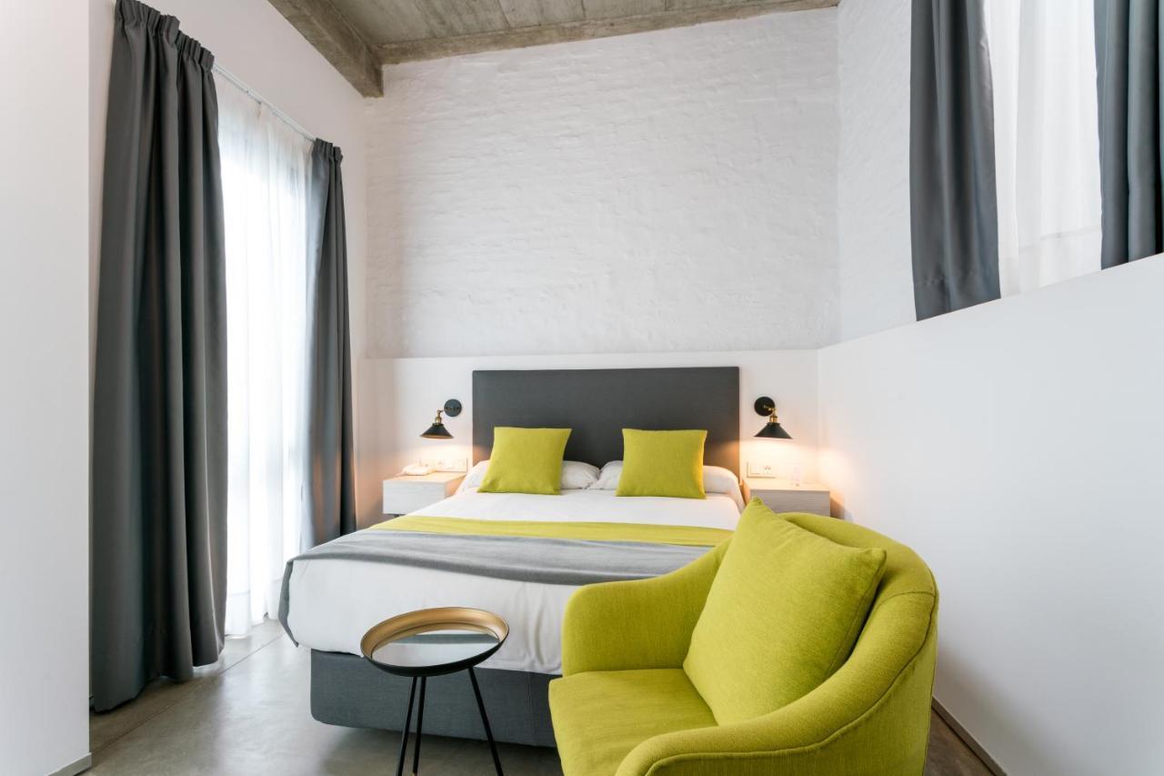 La Puerta De Palacio - Adults Only 세비야 외부 사진