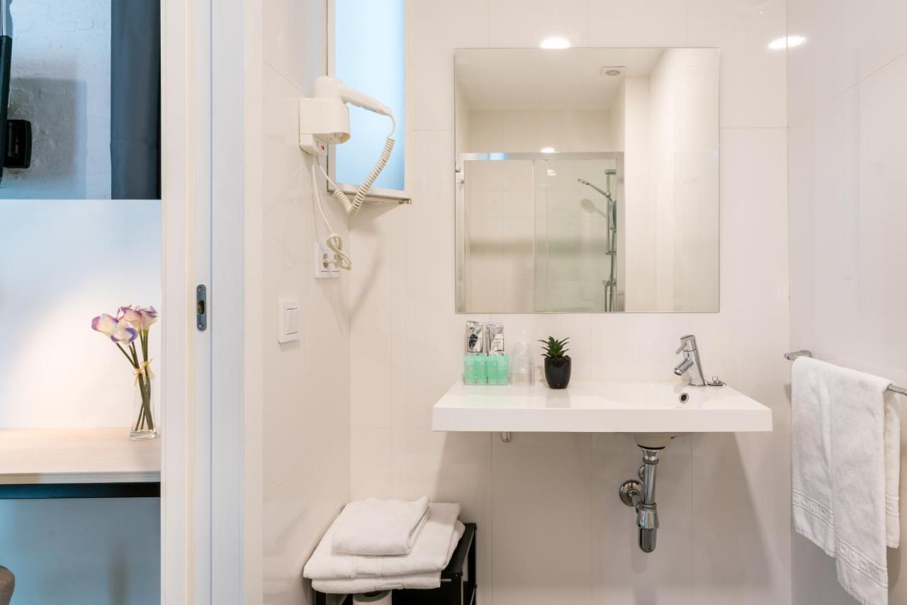 La Puerta De Palacio - Adults Only 세비야 외부 사진